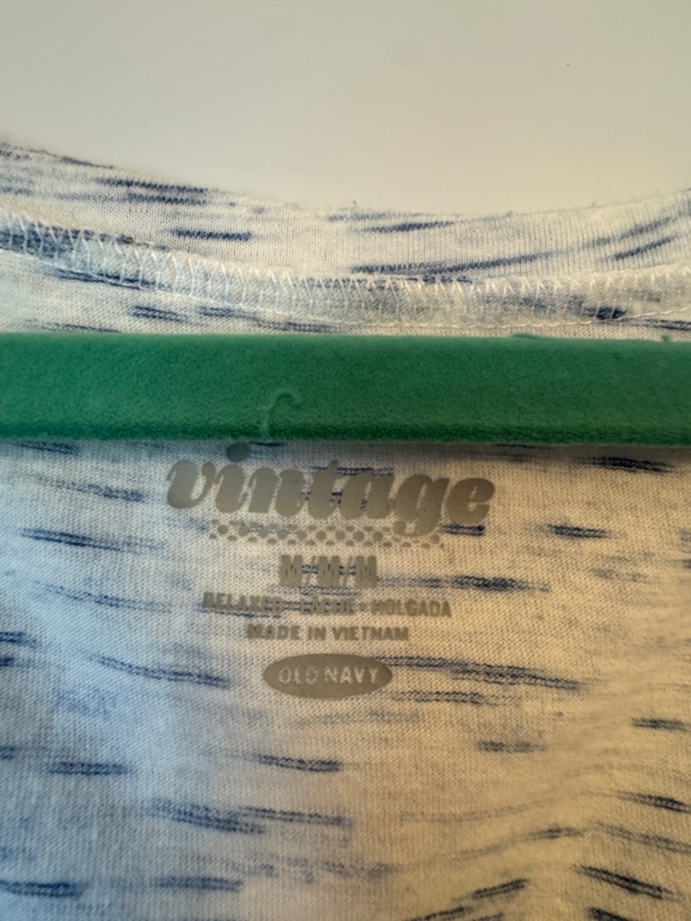 Old Navy white Heathered V-Neck Short Sleeve Tee - Picture 3 of 4